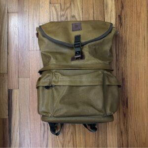 Langly Classic Olive Green Camera Backpack